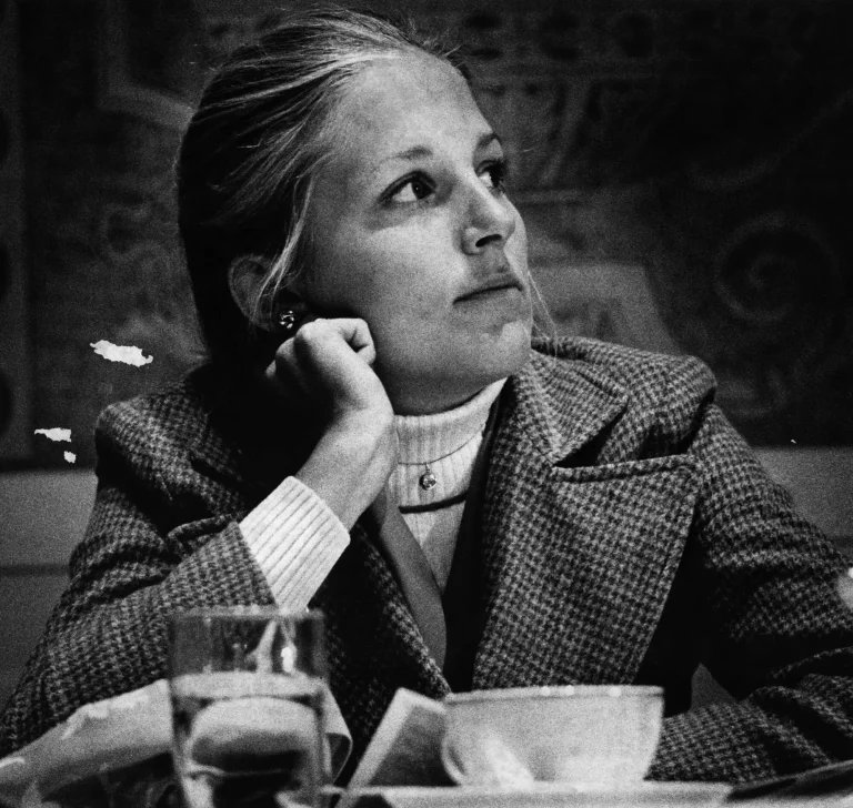 c53b032b-ea38-4084-9bb8-b8d124af12bb-102020-jillbiden-jh0022