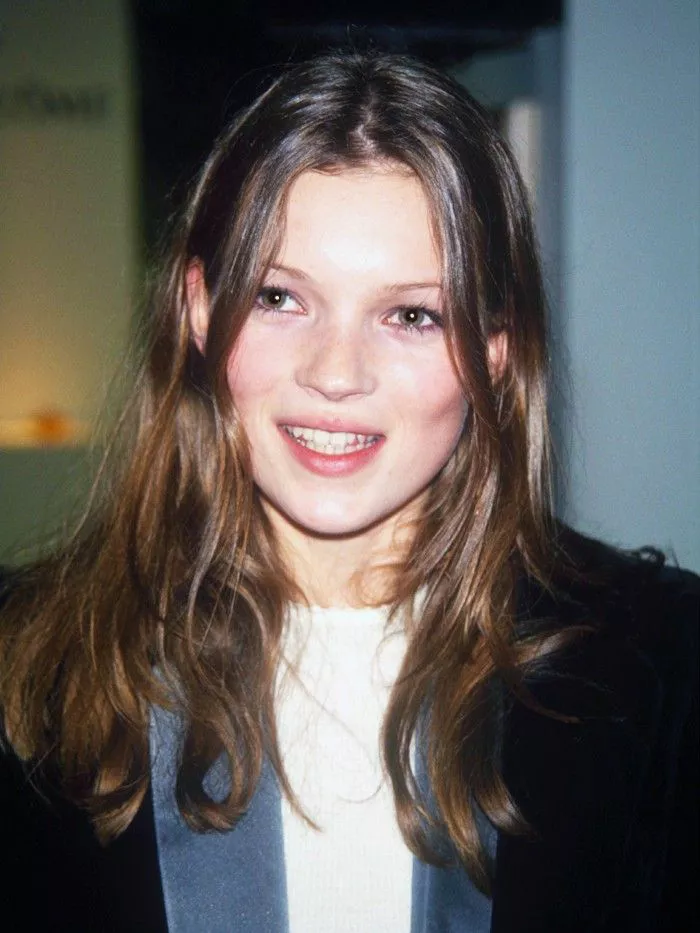 cdn.cliqueinc.com__cache__posts__228060__the-glorious-evolution-of-kate-mosss-beauty-look-2299123.700x0c-15441a3cc1cd4d1ab0fca23af1f9c69b Кейт Мосс в молодости