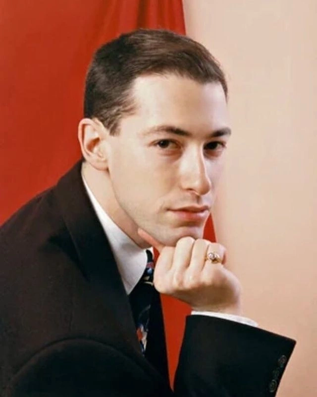 2 Дмитрий Гордон в молодости