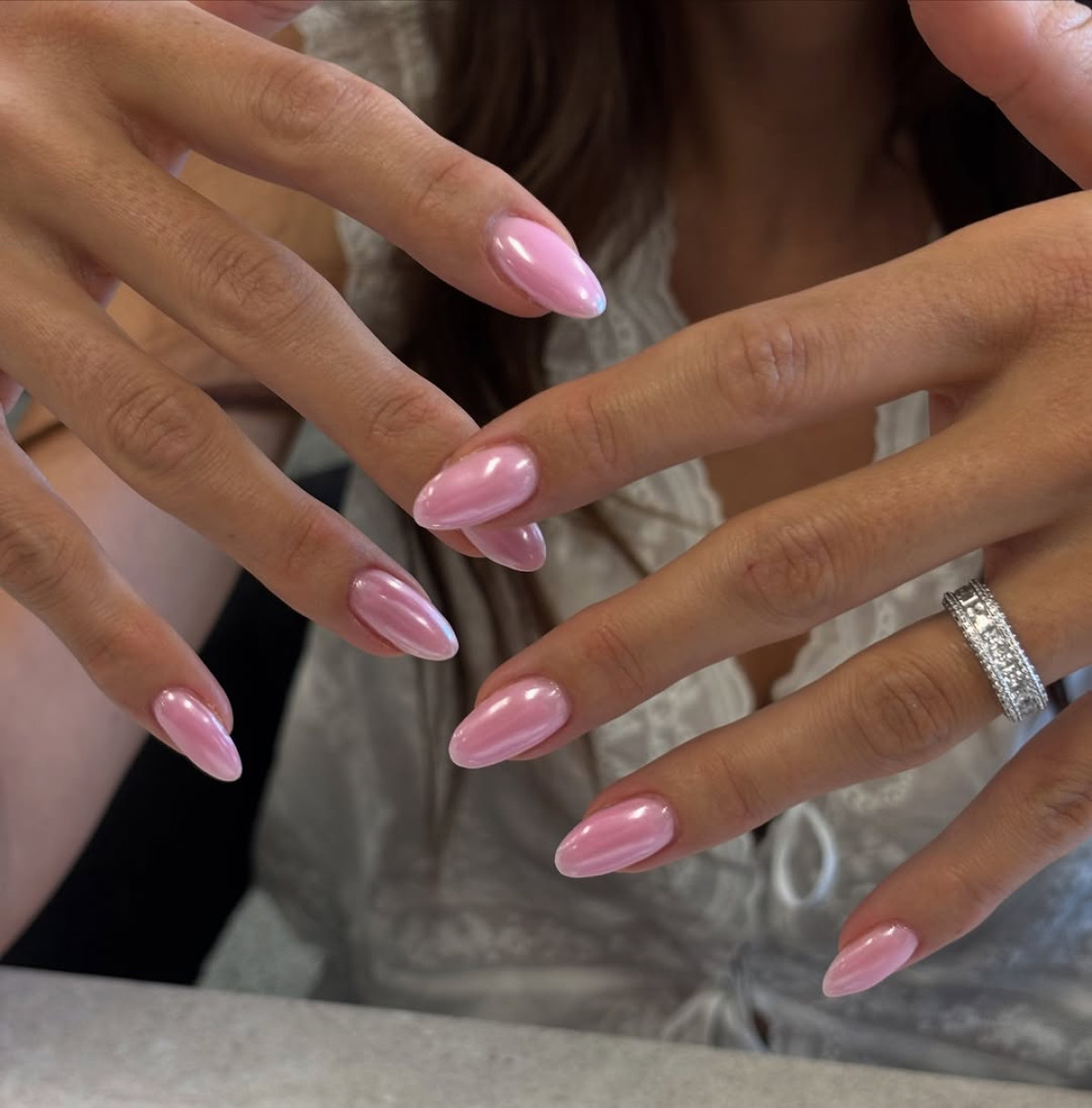 тренди манікюру 2025 осінь фото 2