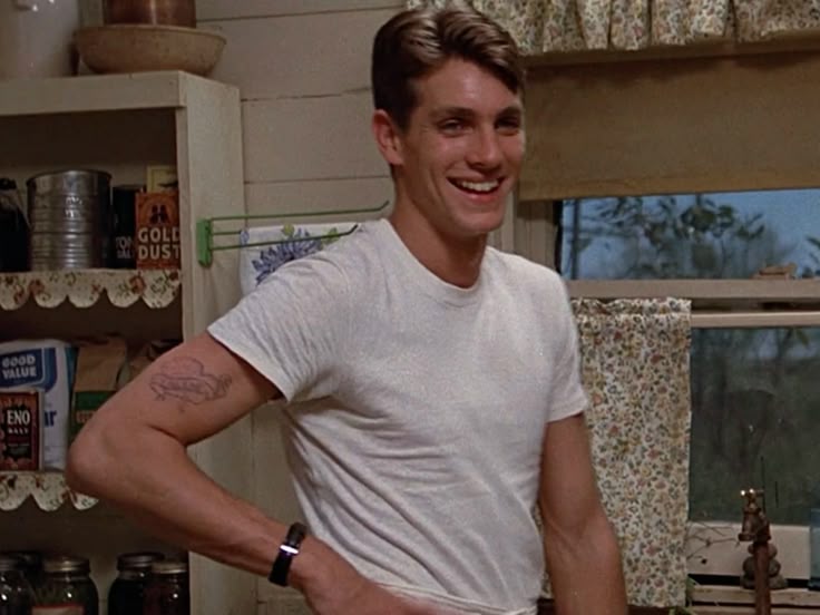 Эрик Робертс в молодости