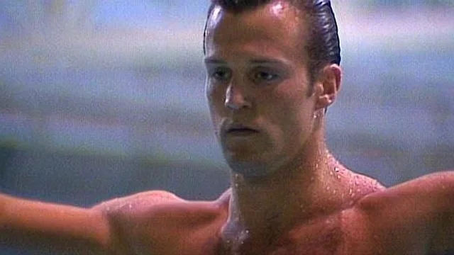 a-young-jason-statham-competing-for-great-britain-at-the-v0-m60f5nfn3coa1