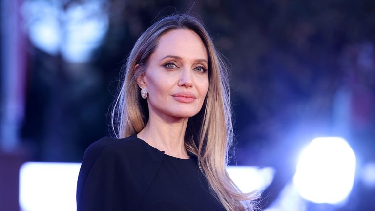 ce-bulo-vazhko-ale-nadzvichayno-nasnazhlivo-andzhelina-dzholi-rozpovila-pro-vizit-do-ukraini