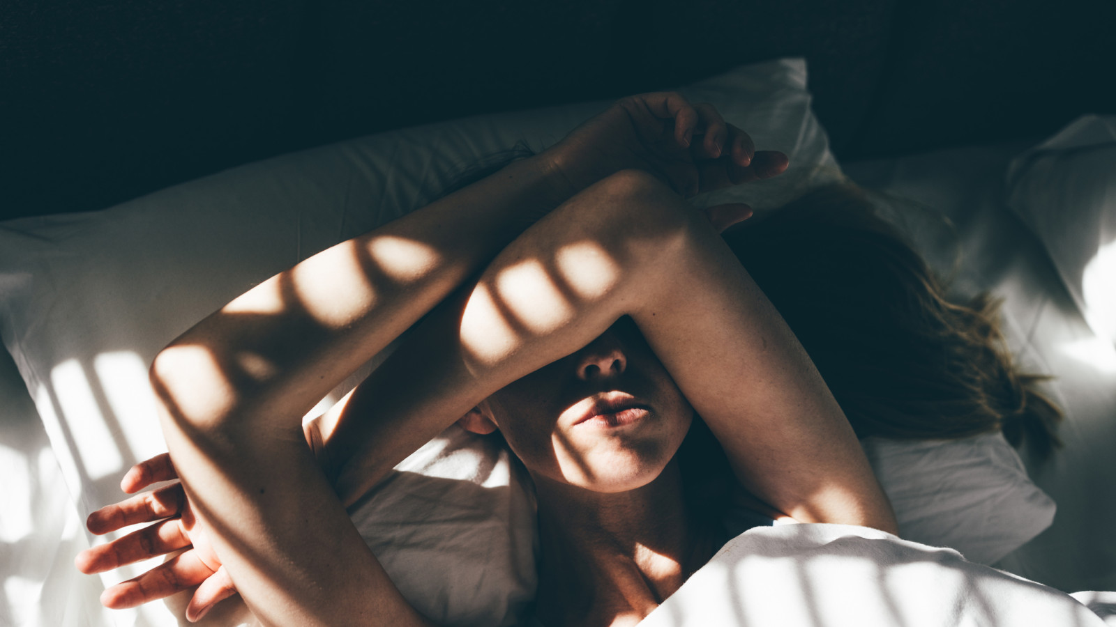 Чому ми не можемо заснути під час повітряних тривог: пояснює психіатр