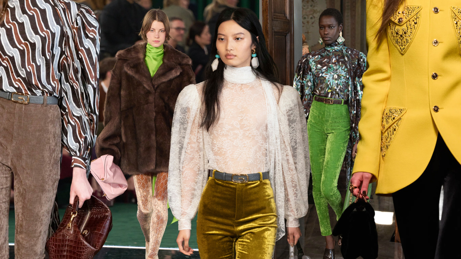 Ці стильні оксамитові легінси замінять нам джинси в зимових образах