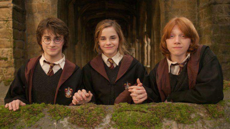 deniel-redkliff-i-rupert-grint-napisali-zvorushlivi-listi-yunim-aktoram-serialu-garri-potter-vid-hbo