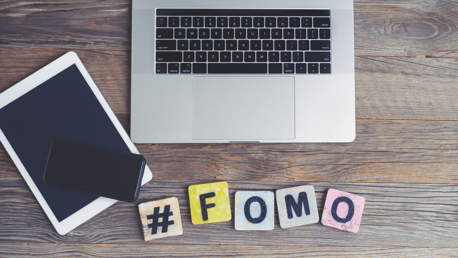 FOMO і JOMO: як перетворити страх щось пропустити на радість від буденності