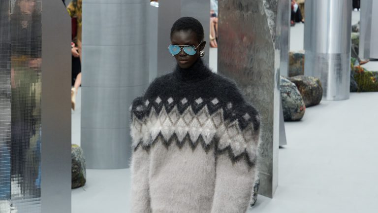 golovni-trendi-svetriv-na-zimu-20252026