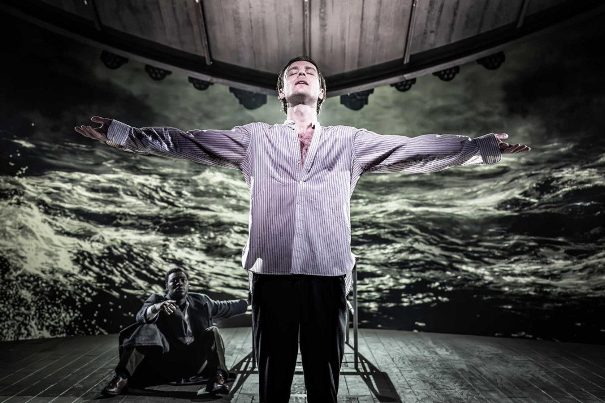 Вистава «Гамлет» в Королівському шекспірівському театрі