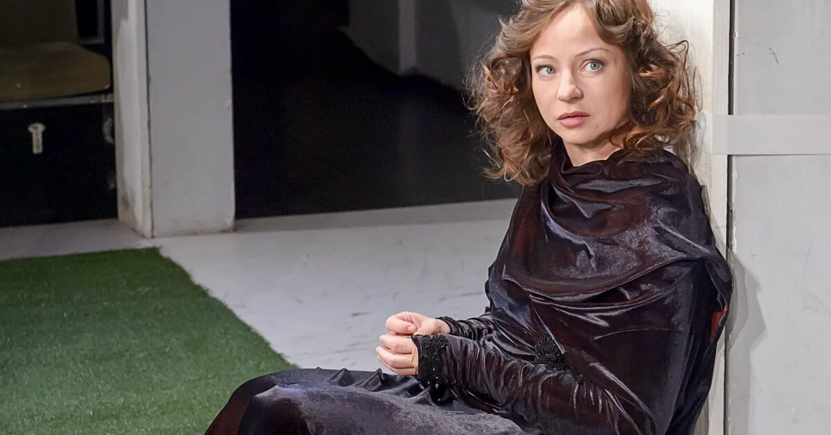 Евгения Добровольская в молодости