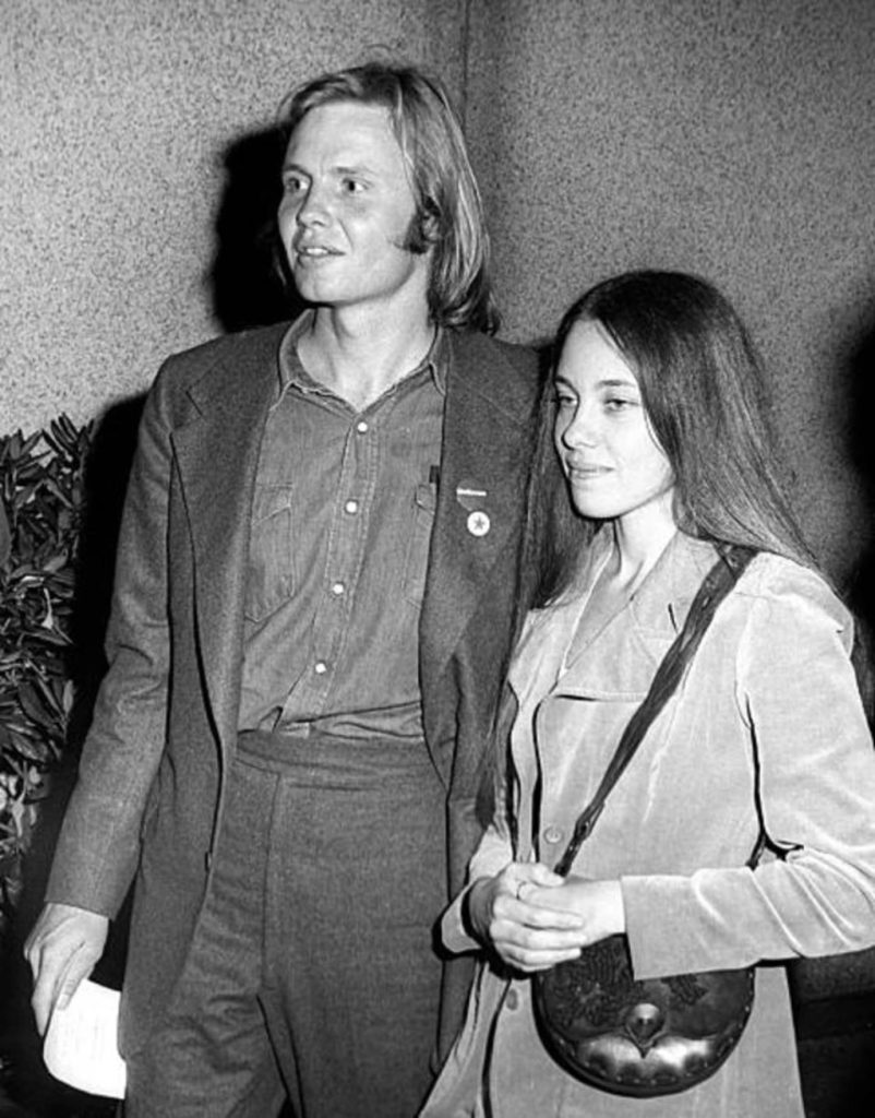 jon-voight-marcheline-bertrand-6 Джон Войт в молодости