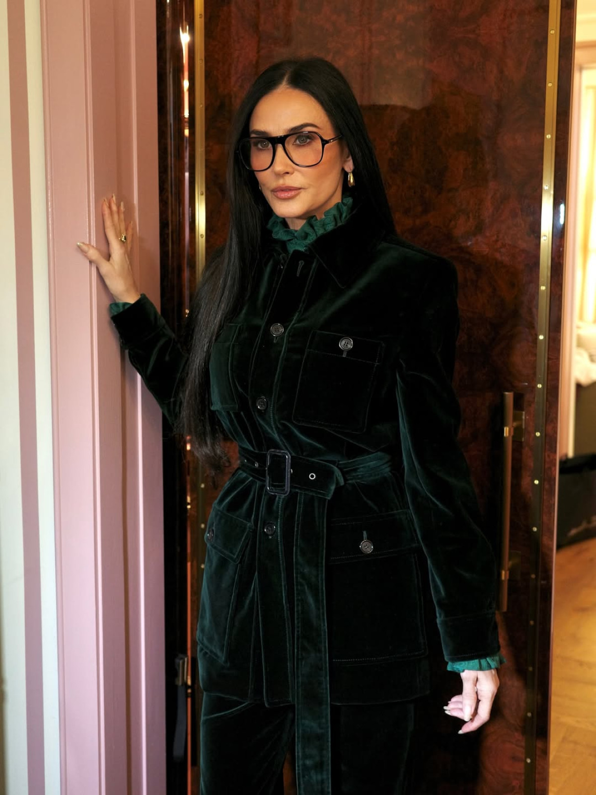 демі мур фото 2025