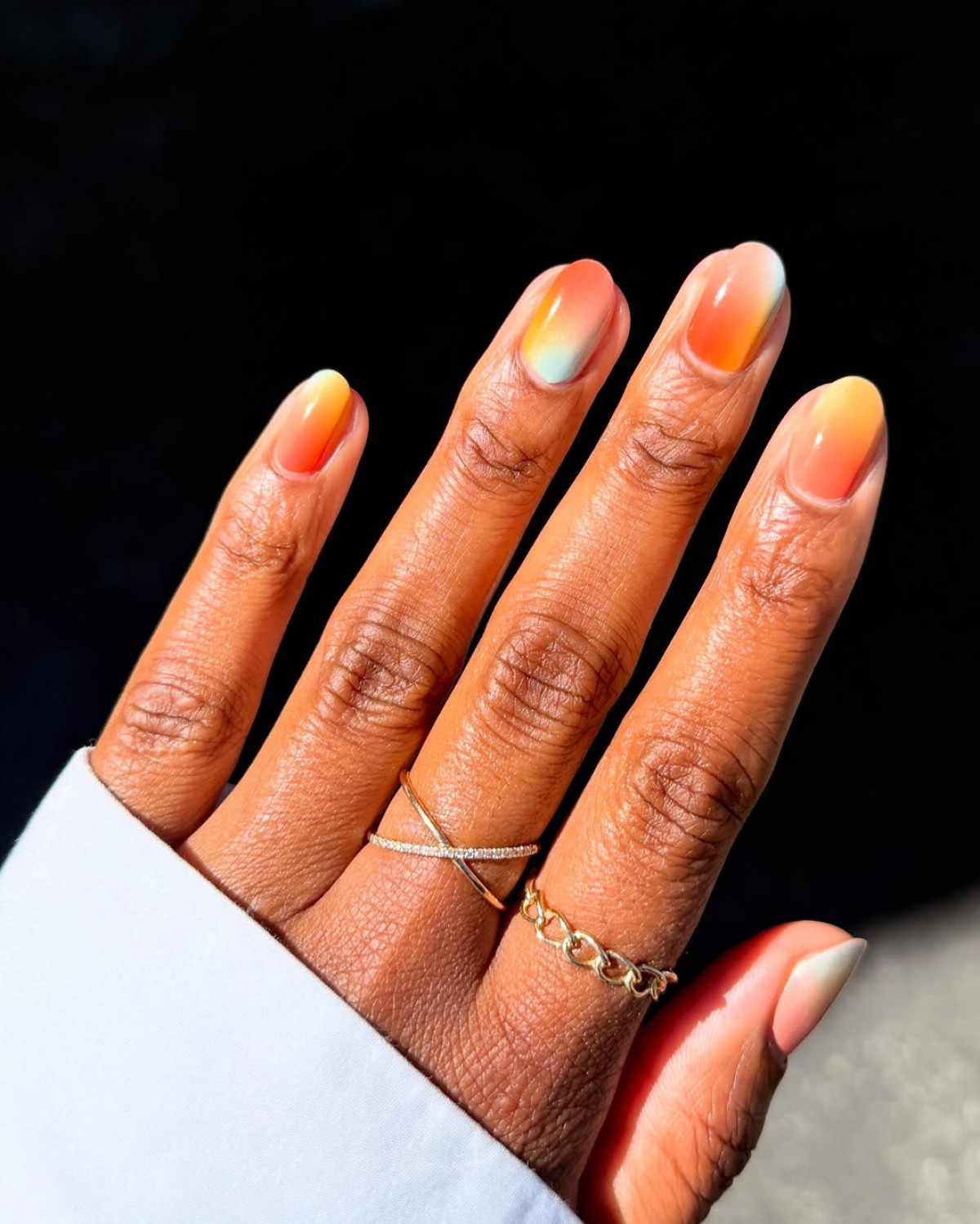 тренди манікюру 2025 осінь фото 7