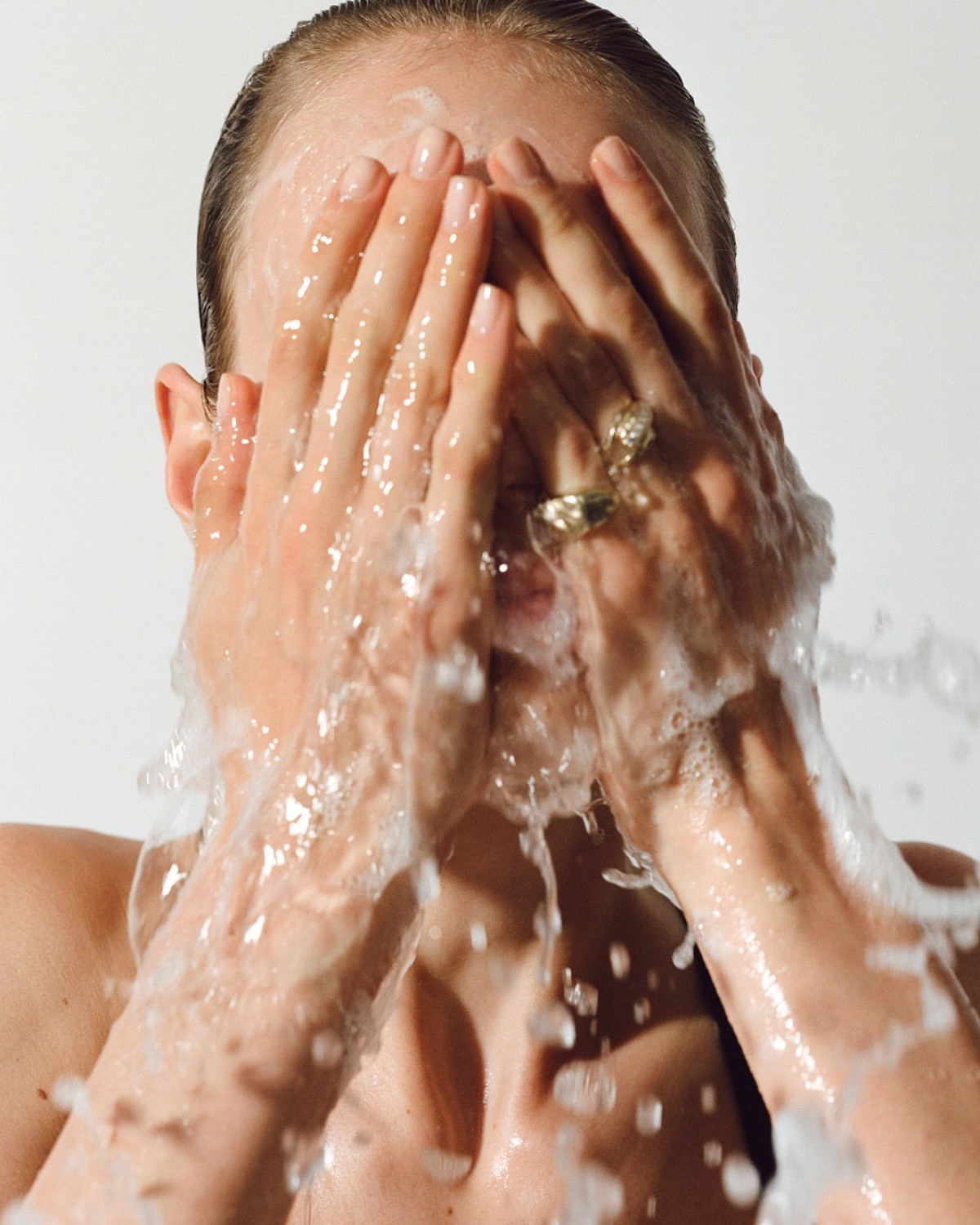 Гідрофільна олія — що це і кому підходить