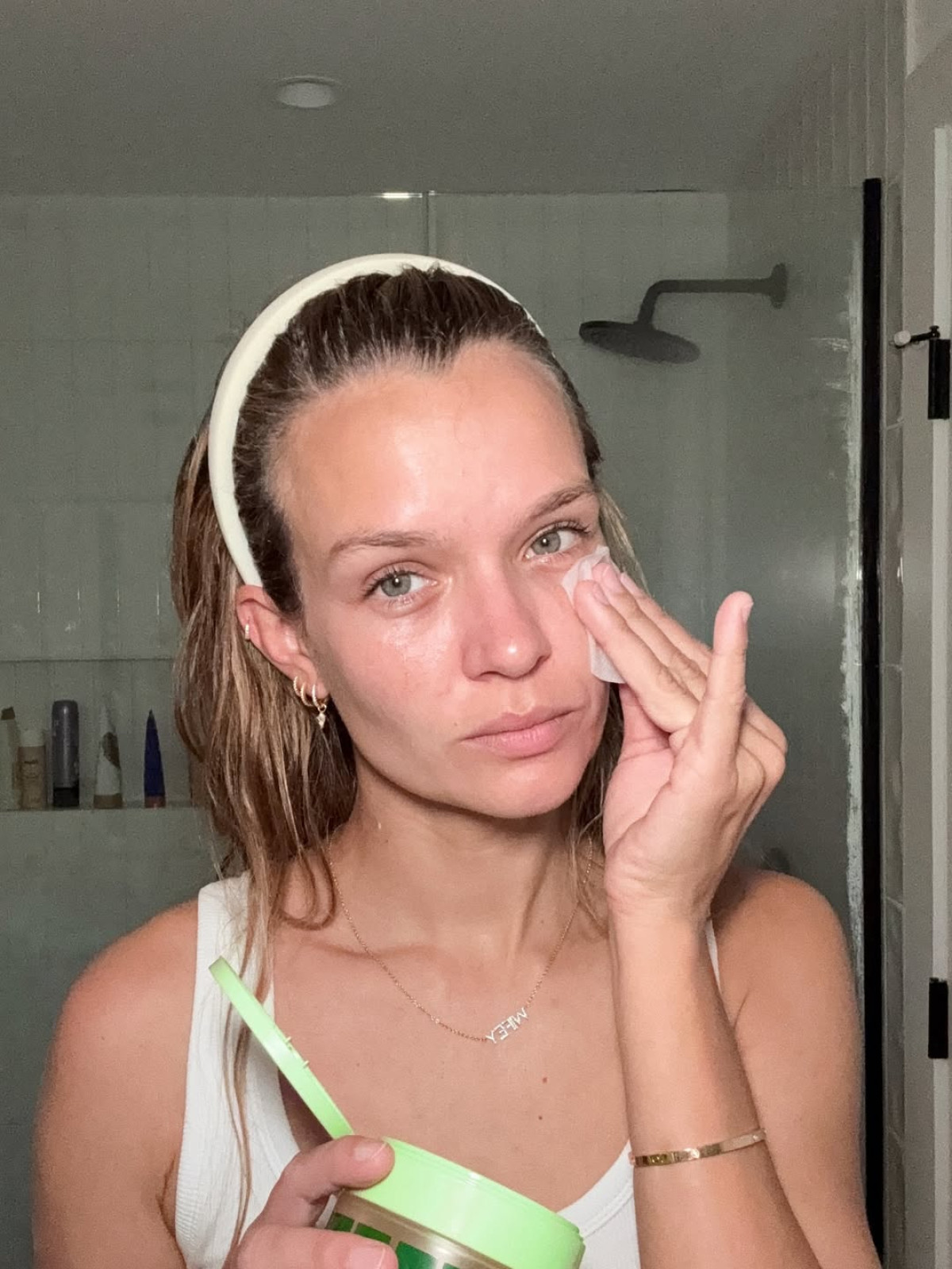 очищення шкіри двічі на день