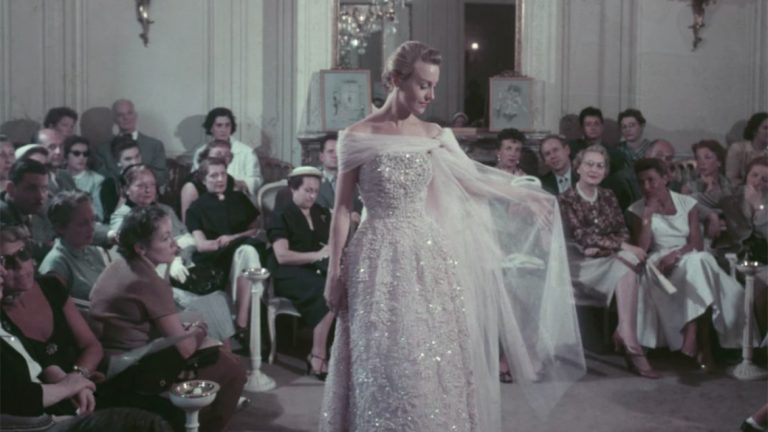 10-arhivnih-svitlin-z-pershih-kolekciy-kristiana-diora-290b4988