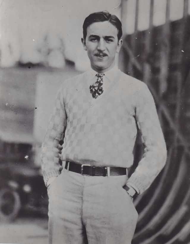 Уолт Дисней в молодости