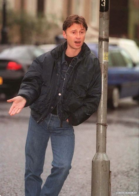 Роберт Карлайл в молодости