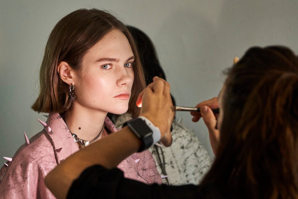 Як вибрати рум`яна за природним тоном шкіри