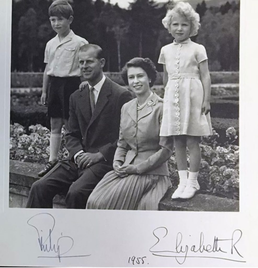 Різдвяна листівка королівської родини 1955