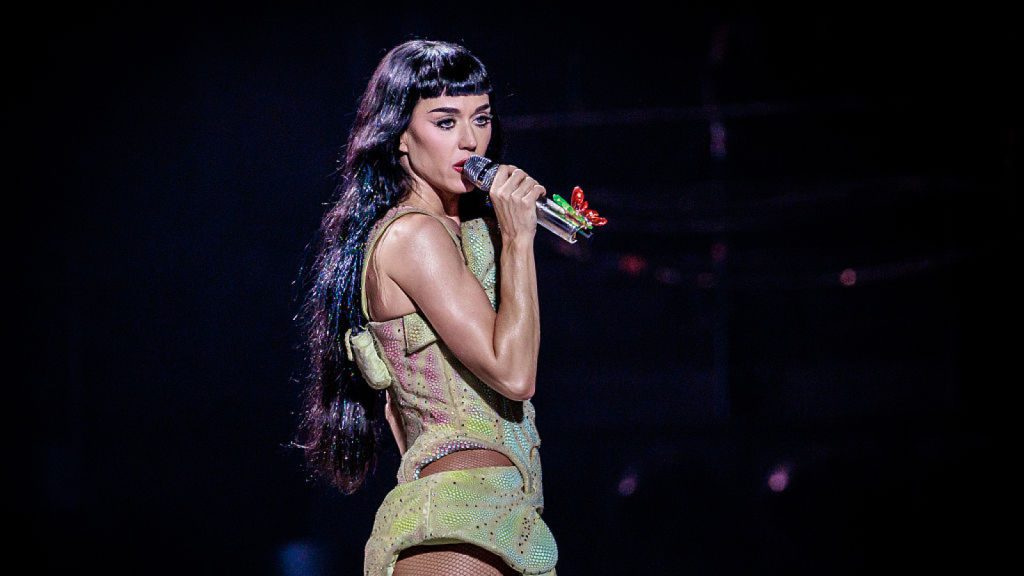 foto-ta-videofakti-keti-perri-pidtverdila-roman-z-dzhastinom-tryudo