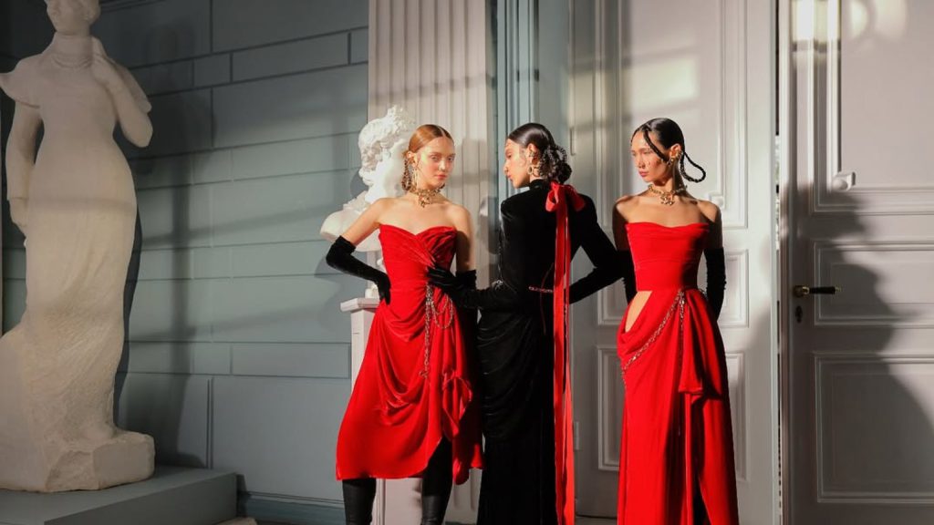 nayrozkishnishi-chervoni-sukni-dlya-novorichnoi-nochi-55c202a9