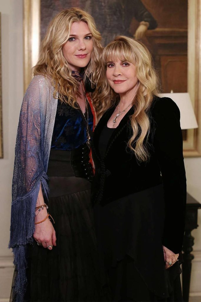 stevie-nicks-1-8cf59f8098014579ba24477b39d77f5a Стиви Никс в молодости