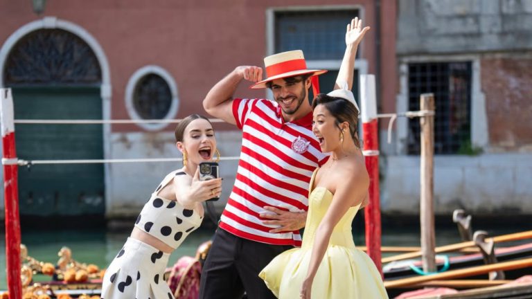 ukrainski-brendi-v-novomu-sezoni-emili-v-parizhi-sukni-balykina-ta-kapelyuhi-ruslan-baginskiy-4bf9f877