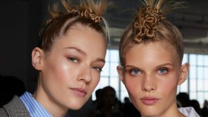 yak-vibrati-rumyana-za-prirodnim-tonom-shkiripoyasnyue-vizazhistka-d0764097