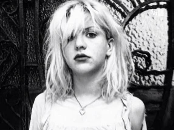 Кортни Лав в молодости