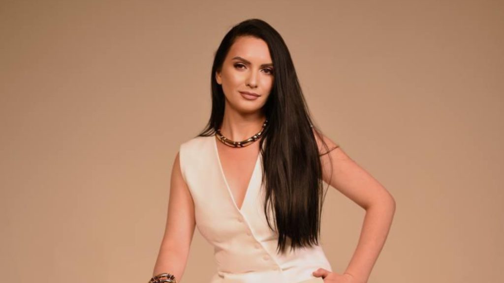 2c8d496b062d86dd3a79db00a1dc8486