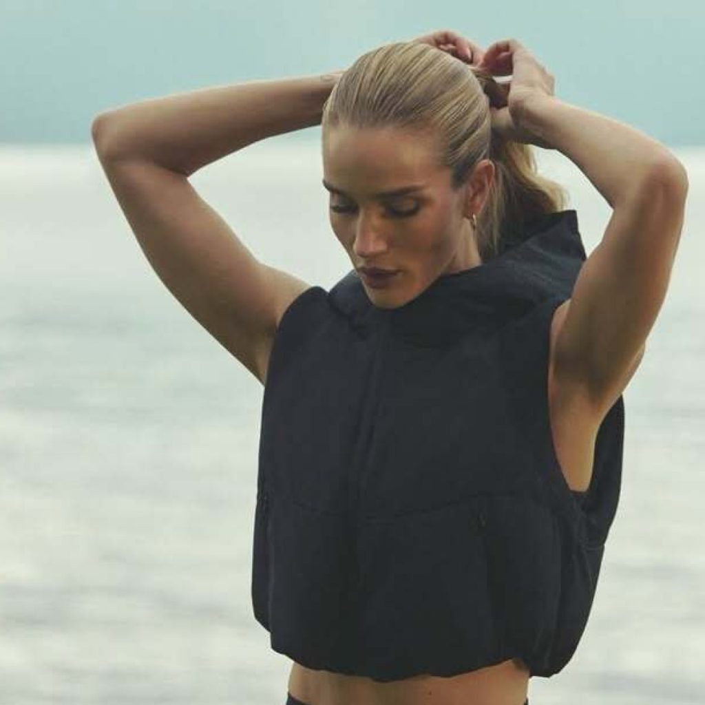 Простий лайфхак, який в морози врятує руки та лікті від тріщин, сухості й шорсткості