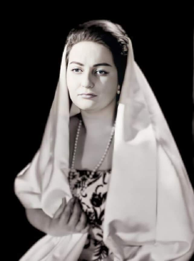 Монсеррат Кабалье в молодости