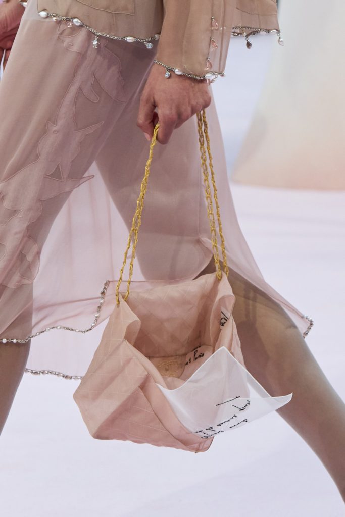нова сумка Chanel