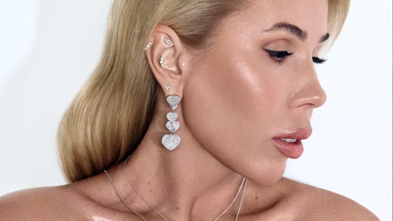 cca2736883d4222e16bf7b380616a883