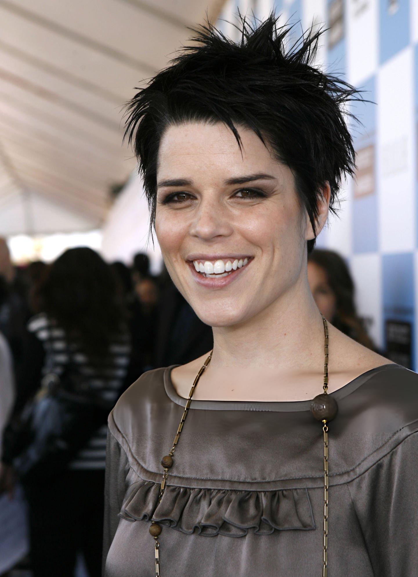 Нив Кэмпбелл в молодости