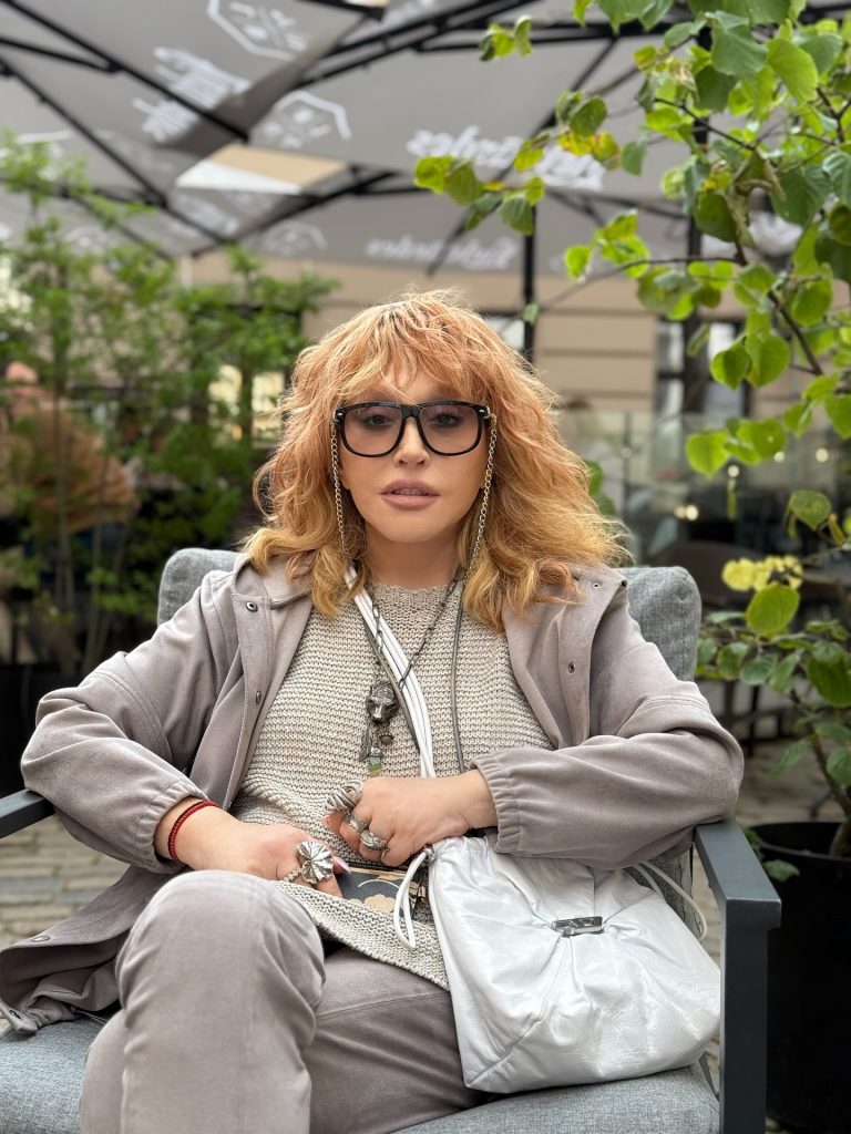 Алла Пугачёва В Молодости: Начало Звёздного Пути и Личная Жизнь