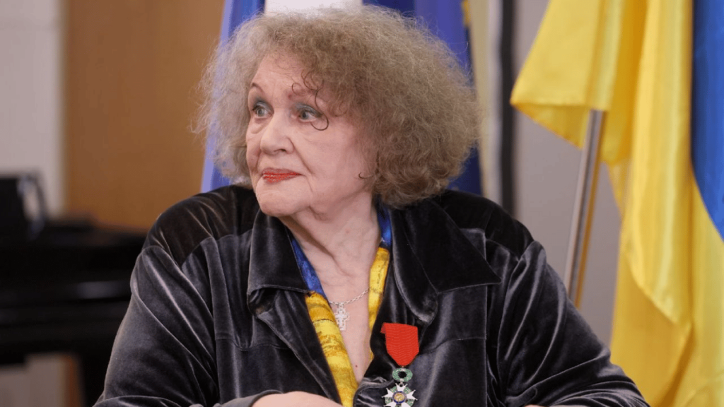 Ліна Костенко Біографія: життєвий шлях, творчість та особисте життя