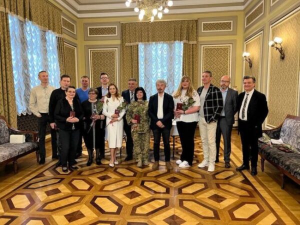 Андрій Федінчик Перша Дружина: Биография, Личная Жизнь и Карьера
