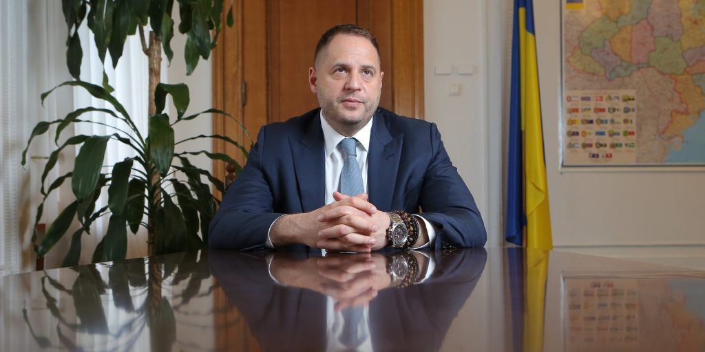 Андрій Єрмак Національність: подробности биографии и карьеры