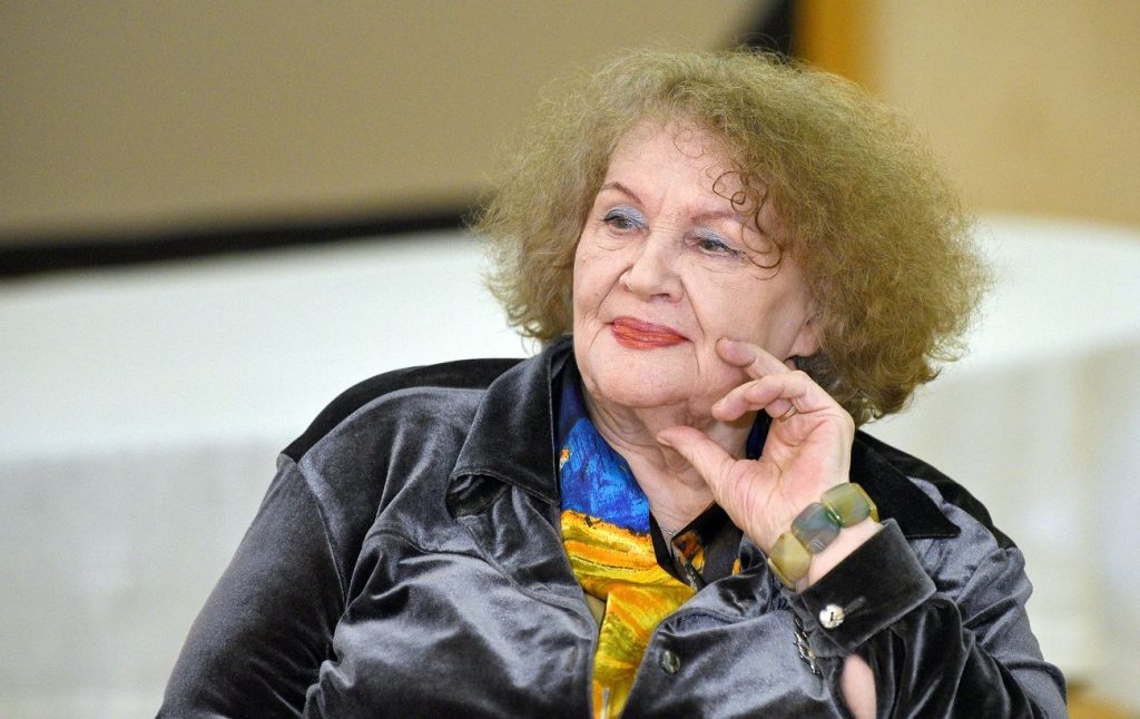 Ліна Костенко В Молодості: ранні роки, особисте життя та початок творчої кар’єри