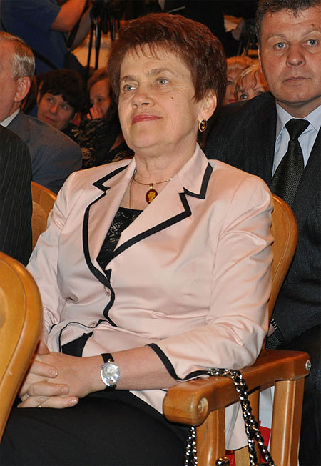Жена Януковича Людмила: биография, личная жизнь и роль в судьбе президента