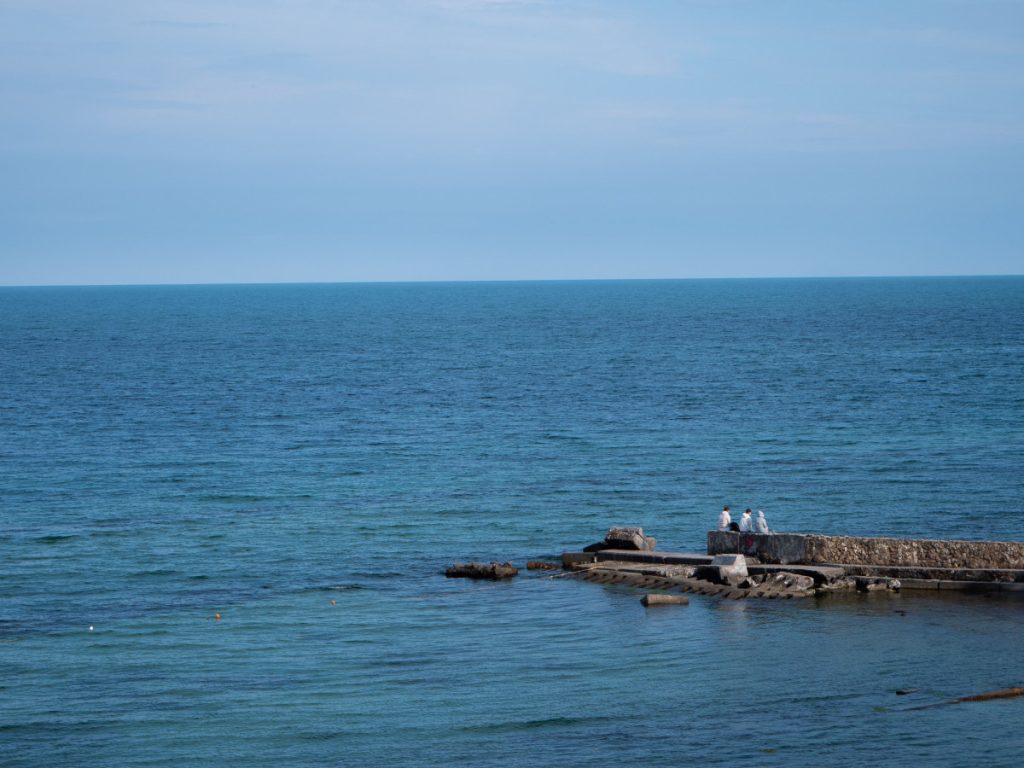 Море