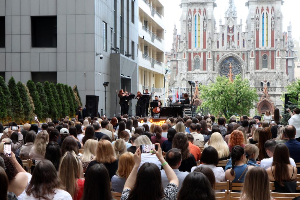 Svitlo Concert
